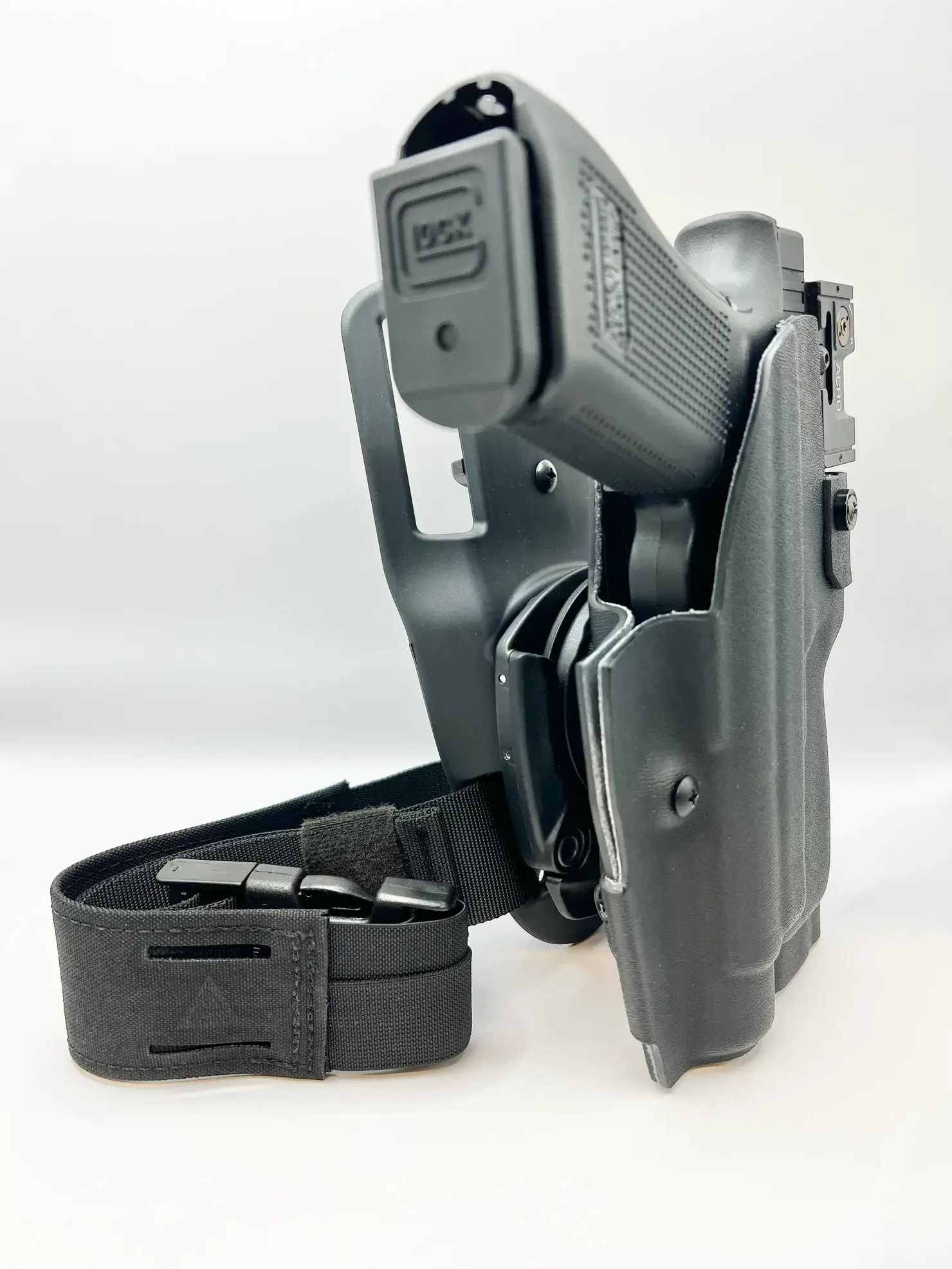 GM-Tactical Kydex LVL2 Overt Holster - Glock 17 (GEN 4/5) - Streamlight TLR-1